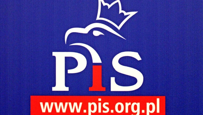 Sulejów z kołem PiS