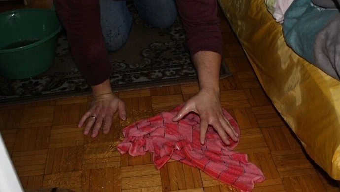 Zalane mieszkania na Wyzwolenia