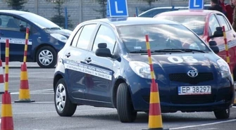 Wręczyła egzaminatorowi tysiąc złotych 