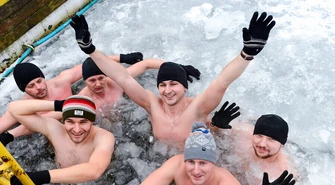 Na Słoku też kąpali się w przeręblu