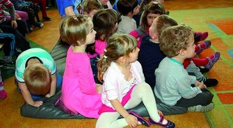 Nie będą mieli kogo uczyć. Ilu nauczycieli w Piotrkowie straci pracę?