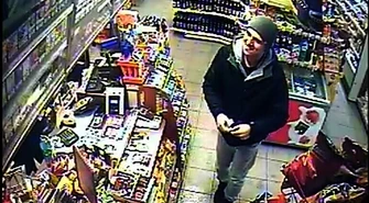 Wprowadził w obieg fałszywe 10-złotówki. Rozpoznajesz go? 