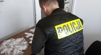 W sklepie z &#8222;upominkami&#8221; znaleźli mefedron i marihuanę 