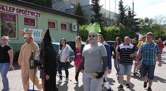 Młodzi przyjaciele, nie sięgajcie po używki! - policja i sanepid apelują do studentów 