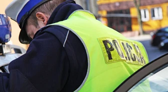 Wypadek na Dąbrowskiego. Rowerzysta trafił do szpitala 