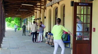 Dworzec dla podróżnych czy bezdomnych? 