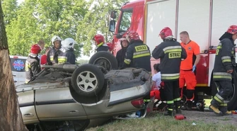 Wypadek na drodze między Piotrkowem a Rozprzą. Kierowca nie żyje