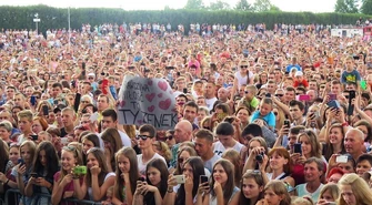 Zenek, Wola Cię kocha!