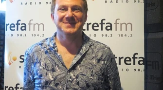 Łagodny, relaksujący, poetycki &#8211; Napiórkowski w studiu Strefy FM 