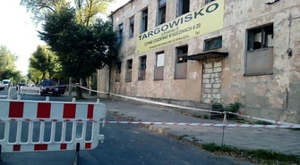 Osunęła się ściana w byłym Metalplaście. Na terenie nieruchomości przebywał bezdomny! 