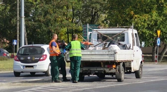 Rondo Sulejowskie: Zawartość betoniarki wylądowała na jezdni 