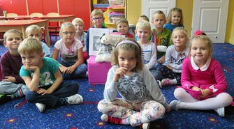 Przedszkolaki czytają... pluszowym misiom