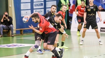 Piotrkowianin zwyciężył, tymczasem jego były trener poprowadzi...Piotrcovię