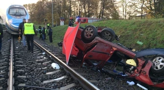 Na przejeździe kolejowym w Raciborowicach zginął 31-letni mężczyzna