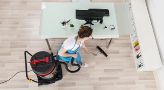 Komu powierzyć sprzątanie biura? 