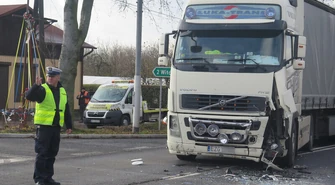 Kolizja na DK 12 w Poniatowie