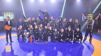 Mecz zapaśników przyciągnął tłumy