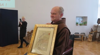 Ojciec Ambroży odebrał tytuł Honorowego Obywatela Piotrkowa