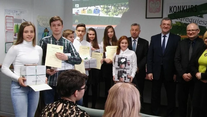 Gimnazjaliści z Zespołu Szkół w Srocku wśród najlepszych w województwie