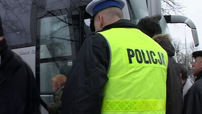 Będą kontrolować autokary 