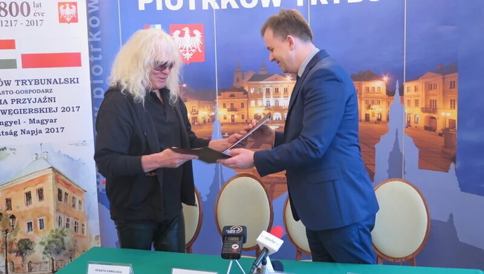 Umowa podpisana. Omega zagra w Piotrkowie