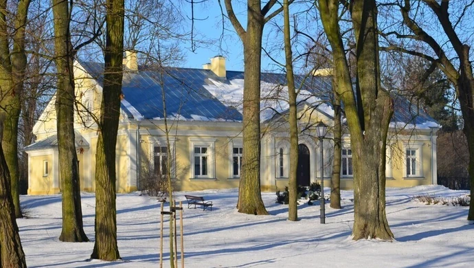 Pałacyk w Szydłowie po remoncie 