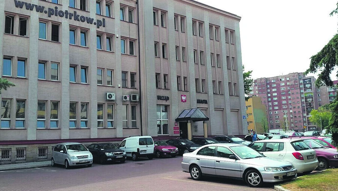 Urząd Miasta wczoraj i dziś 