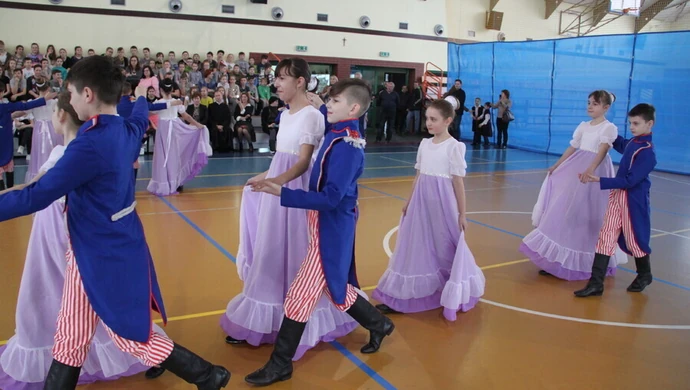 Pokazują dzieciom kraj swoich przodków