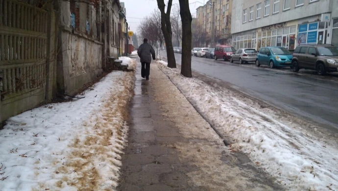 Na chodnikach lodowisko. Piotrkowianie łamali ręce i nogi 