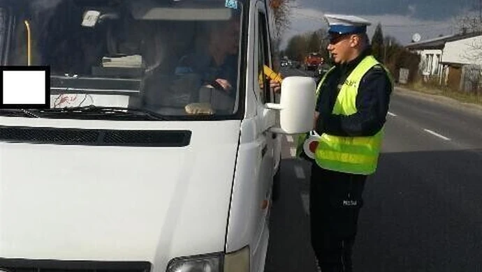 "Bus i track" - drogówka w akcji 