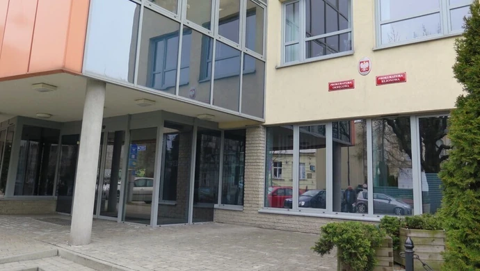 Zwłoki w Piotrkowie i powiecie 