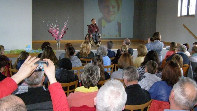 Mówca motywacyjny na spotkaniu w Gorzkowicach