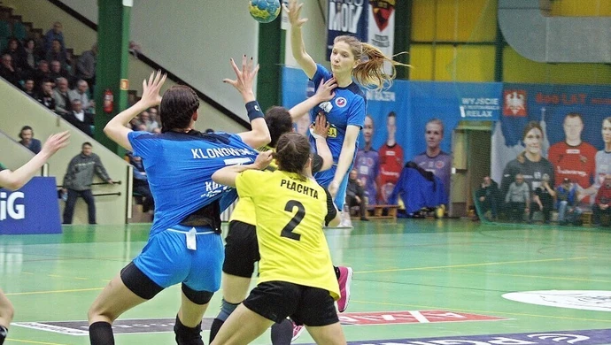 Piotrcovia nadal na zwycięskiej ścieżce