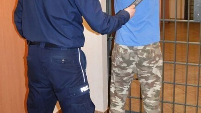 Był pod wpływem alkoholu, przewoził dzieci 