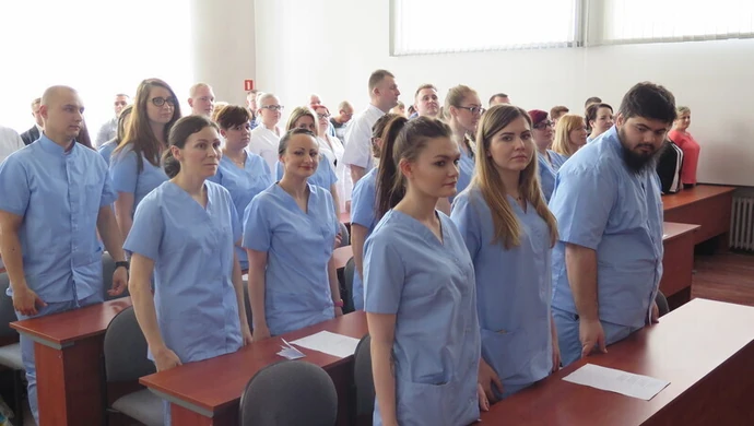 "Służyć chcemy idei humanizmu..." Ślubowanie pielęgniarek w Piotrkowie