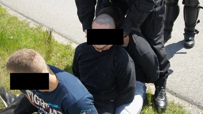 Szykowali się jak na wojnę. Z rozróby pseudokibiców nic nie wyszło 