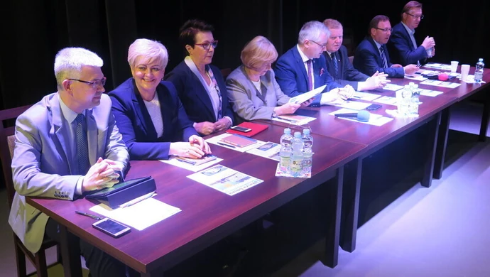  Posłowie obradowali w Woli Krzysztoporskiej