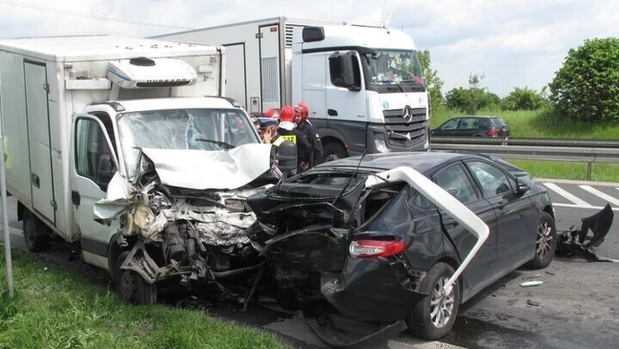 Wypadek na DK 1 w Jeżowie