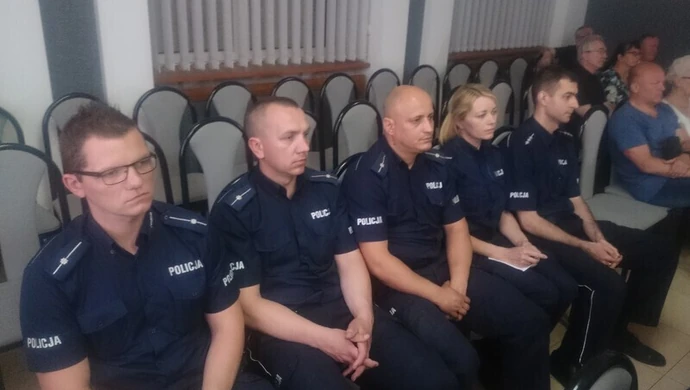 Dzielnicowi chcą być bliżej mieszkańców