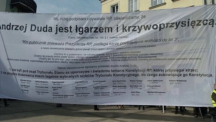Baner „pozostanie w areszcie” 