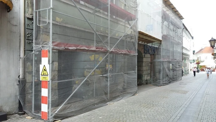 Rozpoczął się remont kamienicy &#8211; wreszcie