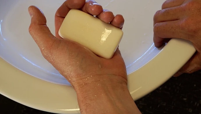 Choroba brudnych rąk - wzrasta liczba zachorowań 