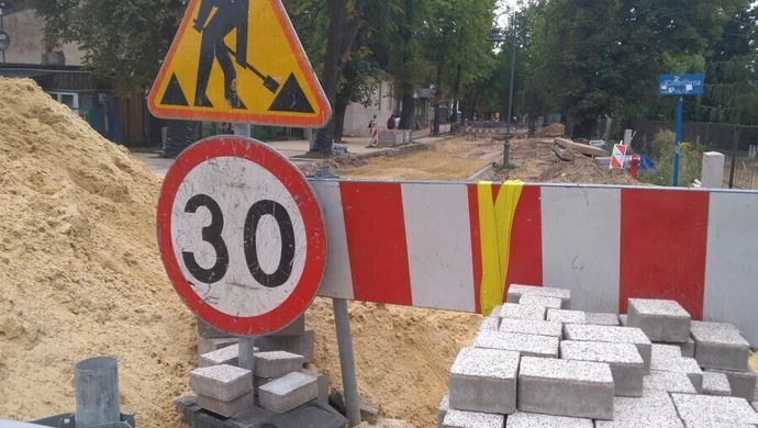 Piotrków. Cmentarna zamknięta dla ruchu