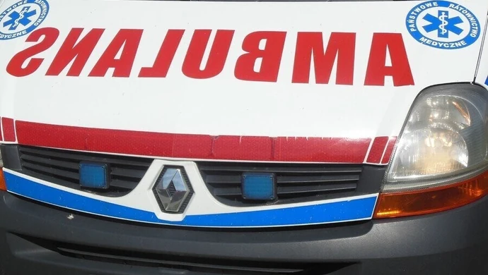 Wypadek na ul. Haeringa. Dwie osoby trafiły do szpitala 
