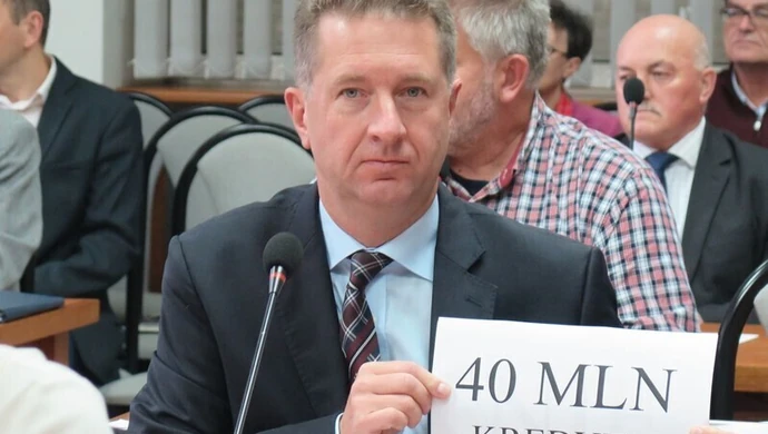 Ponad 35,5 mln na budowę mediateki. Nadzwyczajna sesja Rady Miasta Piotrkowa 