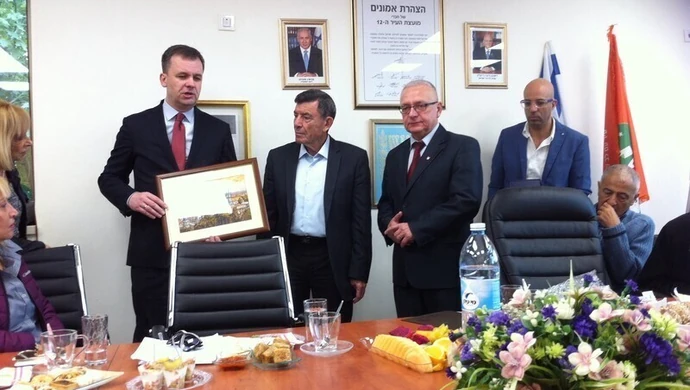 Podpiszą umowę o partnerstwie 