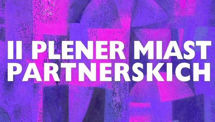 Poplenerowa wystawa do oglądania w hotelu 