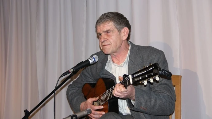 Znany aktor zaśpiewa w piotrkowskim areszcie 