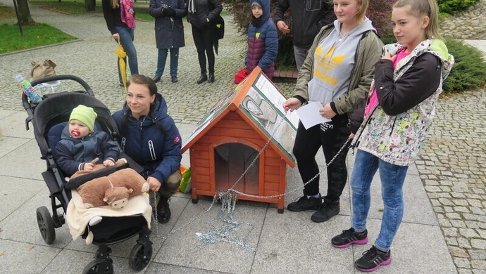 Nie trzymaj psa na łańcuchu! 