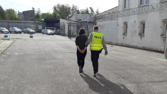 3-miesięczne dziecko w samochodzie i 3 promile. 28-latka zatrzymana 